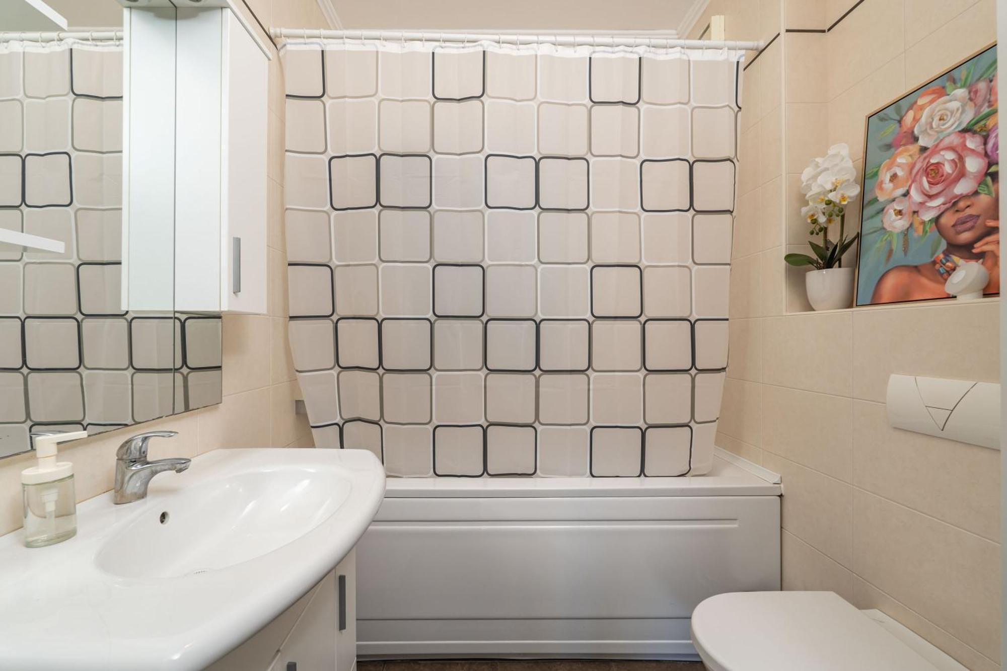 Seaview Elegance Apartment Затон Екстериор снимка